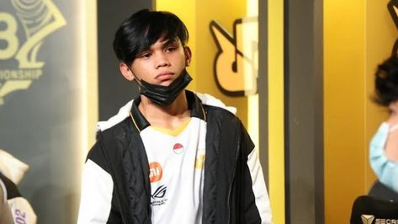 Gold laner RRQ, Schevenko David Tendean alias Skylar tampil memukau kala RRQ lawan EVOS di laga El Classico MPL ID S11, Minggu (26/2/2023).