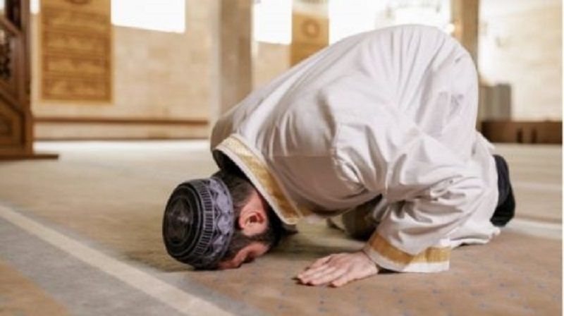  Ilustrasi sholat,  tata cara sholat taubat ikhtiar memohon ampunan Allah