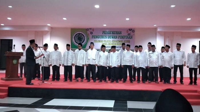 Pengukuhan Pengurus Dewan Pimpinan MUI Kota Singkawang masa khidmat 2022-2027 di Basement Pemkot Singkawang
