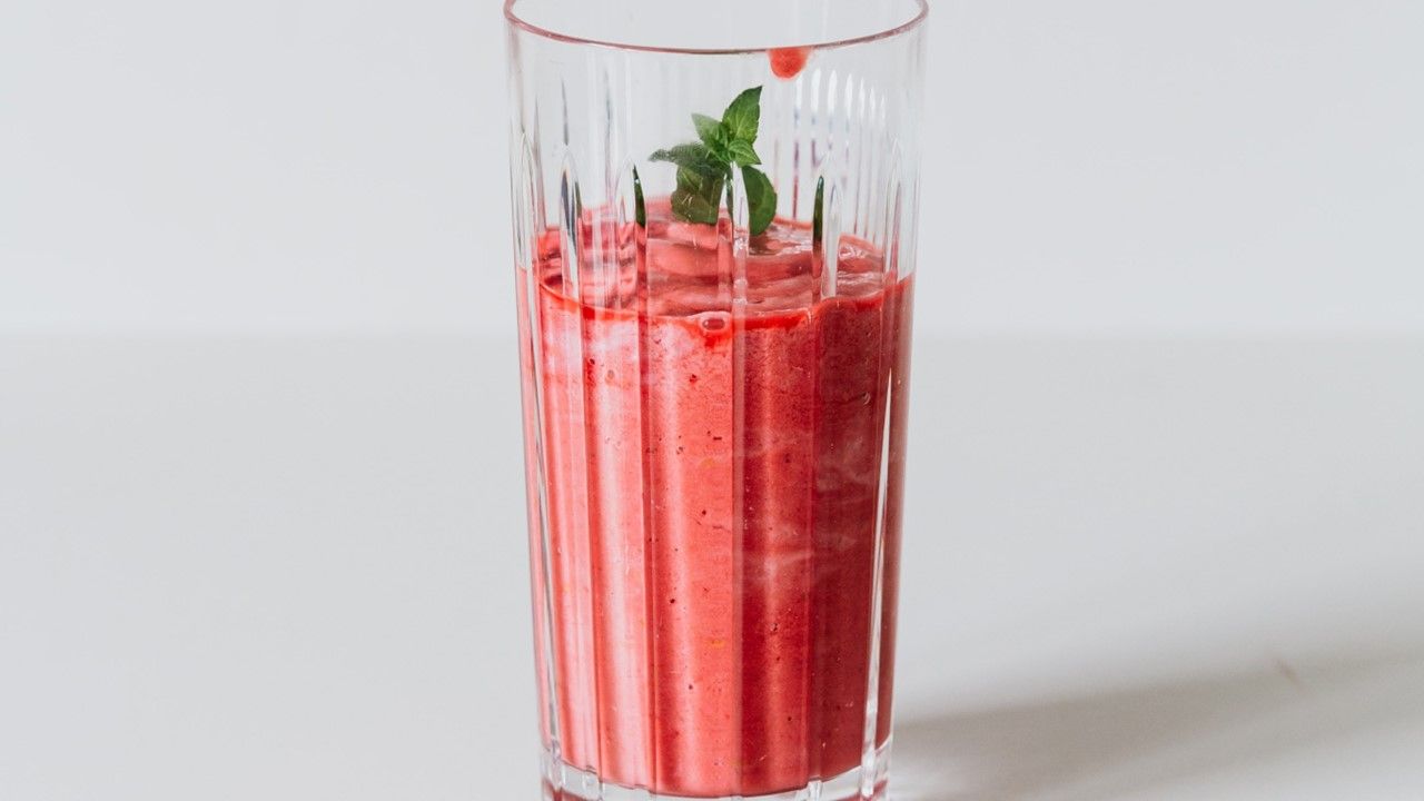jus jambu. Berikut resep cara membuat jus jambu biji bebas gula tambahan dan kaya Vitamin C untuk takjil buka puasa Ramadhan 2023
