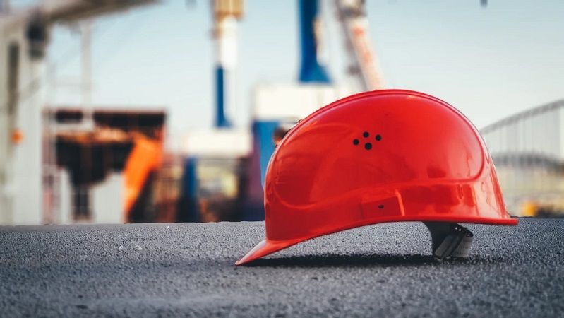 Ilustrasi lowongan  kerja di PT Steel Pipe Industry of Indonesia
