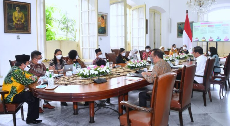 Presiden Joko Widodo menerima Komisi Nasional Anti Kekerasan Terhadap Perempuan (Komnas Perempuan) di Istana Kepresidenan Bogor, Kota Bogor, Provinsi Jawa Barat, Senin, 27 Februari 2023. Foto: BPMI Setpres/Rusman