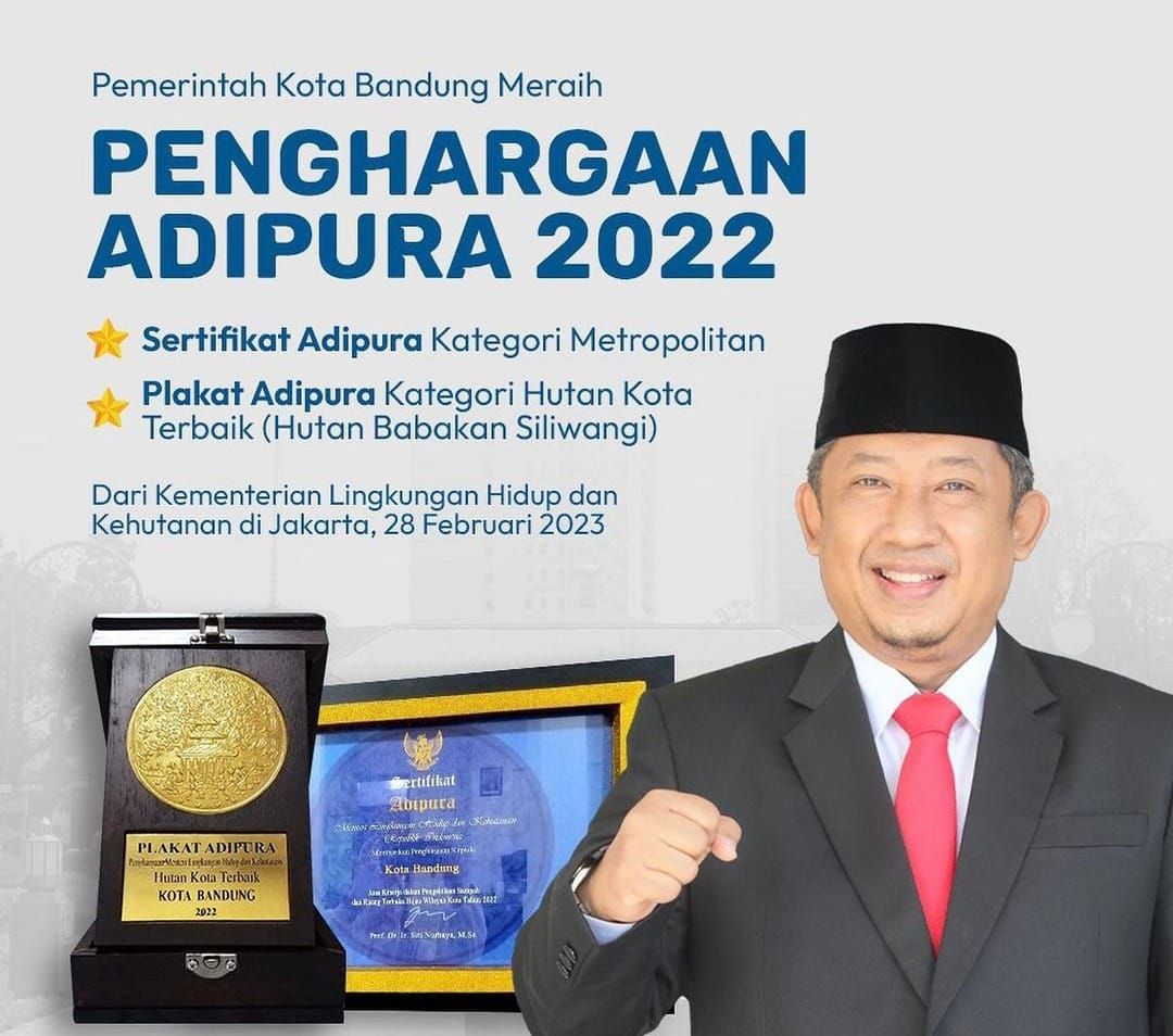 Kota Bandung memperoleh sertifikat Adipura kategori Kota Metropolitan dari Kementerian Lingkungan Hidup dan Kehutanan (LHK).