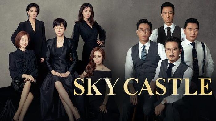 Bagaimana garis besar sinopsis Drama Korea Sky Castle? Kisah ambisi orangtua, Sky Castle berkisah persaingan keluarga berpendidikan Korea. 