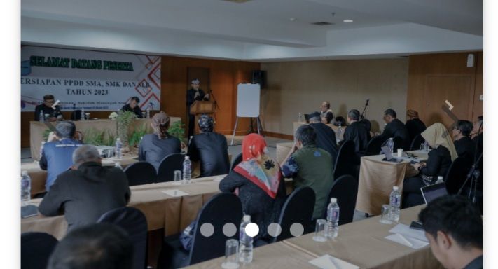 Para kepala KCD Disdik Jabar mengikuyi Rapat Persiapan PPDB 2023 di Bandung/disdik.jabarprov.go.id