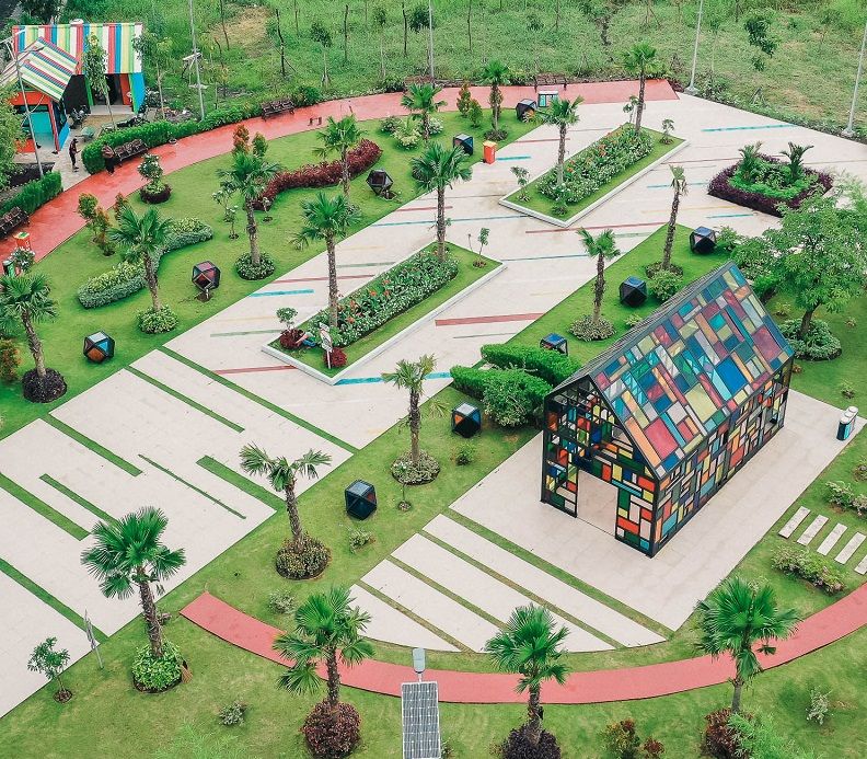 Taman Mozaik Surabaya yang eksostis dan instagramble