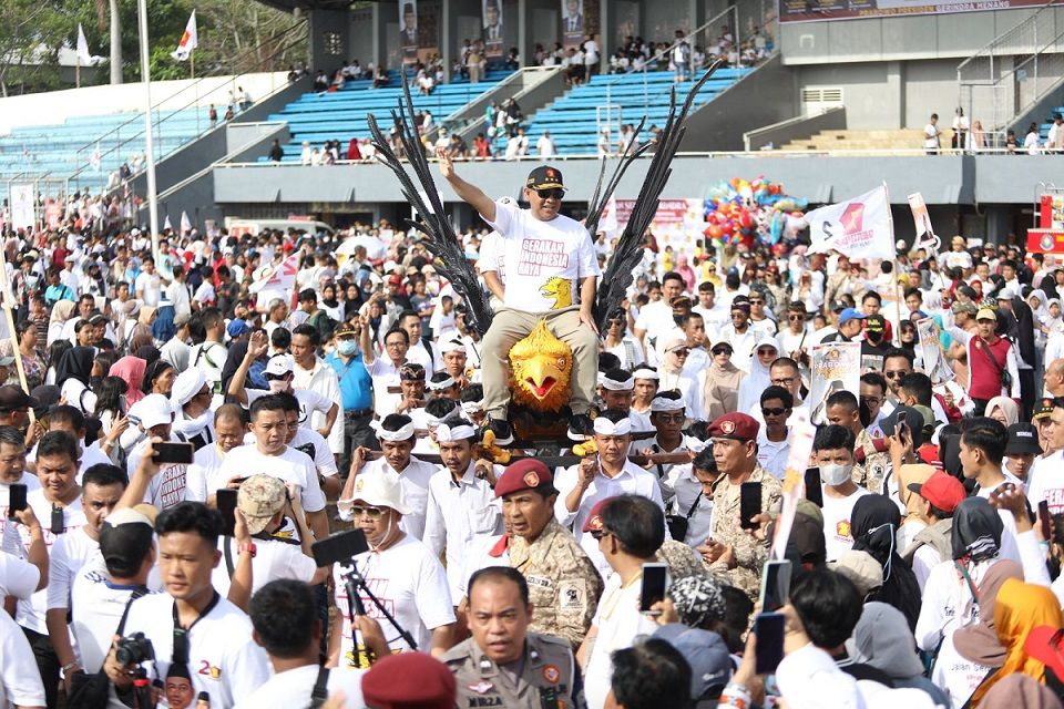 Sekjen Partai Gerindra Ahmad Muzani menghadiri acara jalan sehat dan pesta rakyat yang digelar oleh DPD Gerindra Lampung, di Stadion Pahoman, Minggu (5/3/2023). Foto: Gerindra