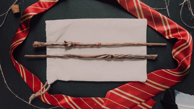 Nama Pembuat Tongkat untuk Murid Hogwarts, Pencipta Tongkat Kembar Harry Poter dan Voldemort