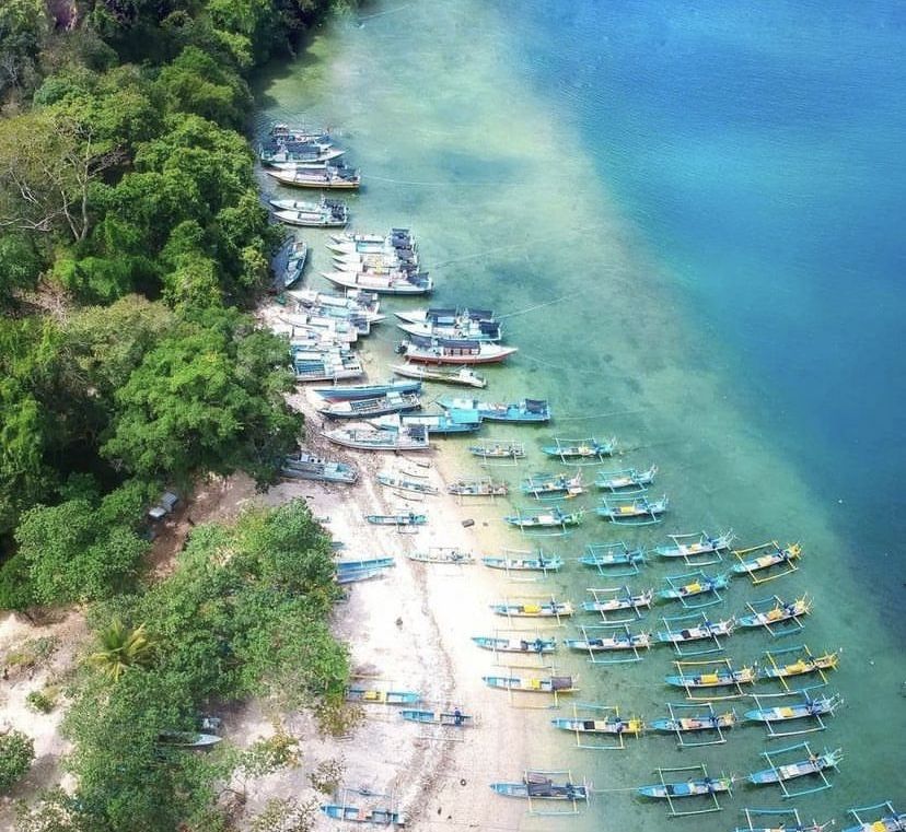 Pantai Sendang Biru / Instagram/@malangkipa