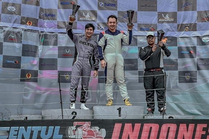 Keren, Teuku Ryan Suami Ria Ricis Sabet Juara 2 Kejuaraan Indonesia Sentul Series of Motorsport (ISSOM) 2023/