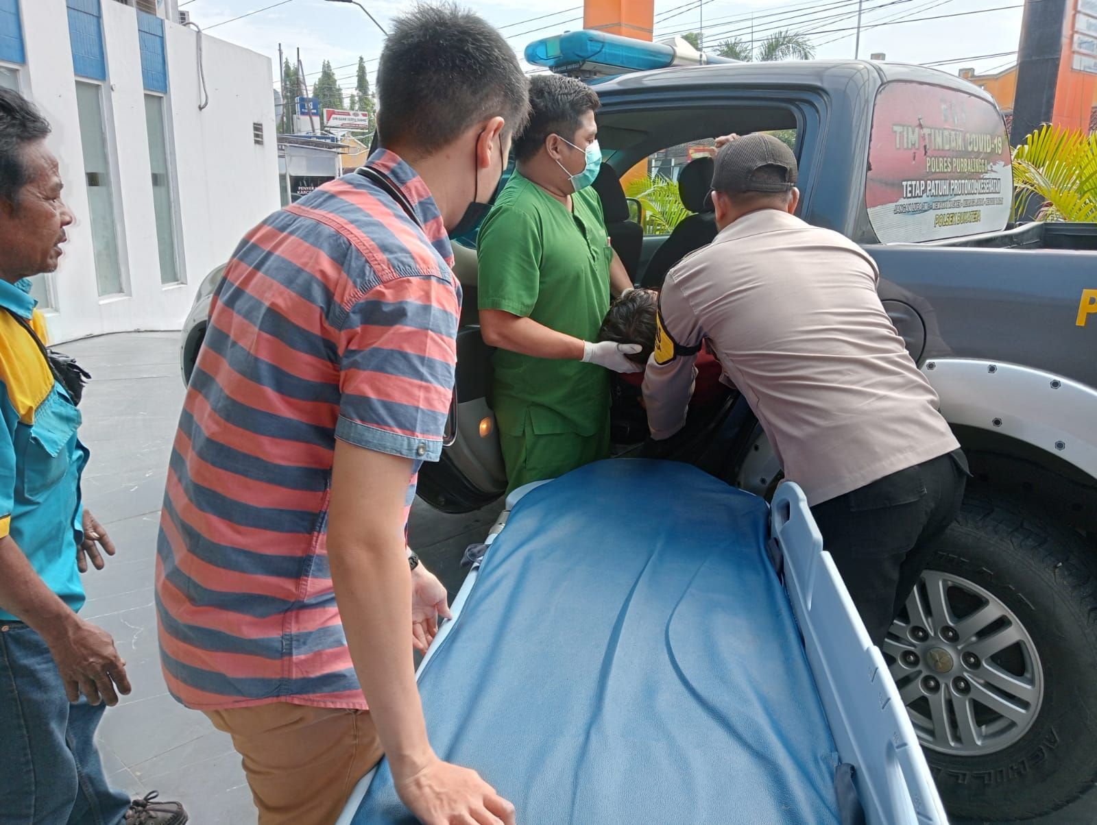 Kecelakaan Lalu Lintas di Purbalingga, Bus Tabrak Motor! Pemotor Alami Luka Dilarikan ke Rumah Sakit