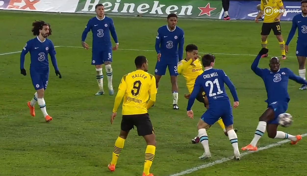 Chelsea melawan Borussia Dortmund/Tangkapan layar