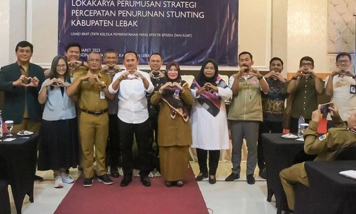 Wakil Bupati Lebak Ade Sumardi membuka lokakarya untuk merumuskan strategi percepatan menekan Stunting di Kabupaten Lebak, Banten, pada Selasa 7 Maret 2023.