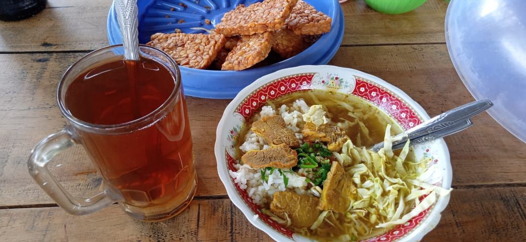 Kuliner soto sapi khas daerah Lamongan yang di Umbulharjo Yogyakarta, sudah ada sejak 10 tahun lebih, berikut yang paling rekomended