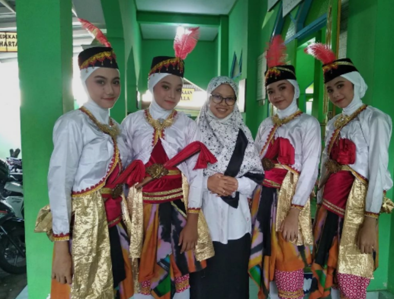 10 Smp Terbaik Surabaya Sekolah Tinggi Prestasi Unggulan Berdasar Juara Pusat Prestasi Nasional 