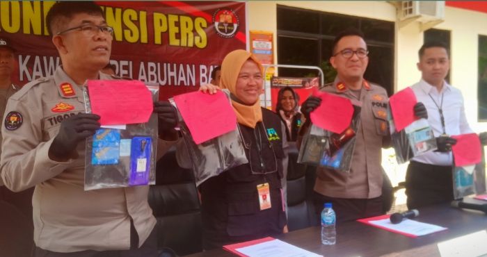 Kirim 2 Calon PMI Ilegal Dibawah Umur, 2 Perekrut Ditangkap Polisi di Pelabuhan Ferry Internasional Batam Center