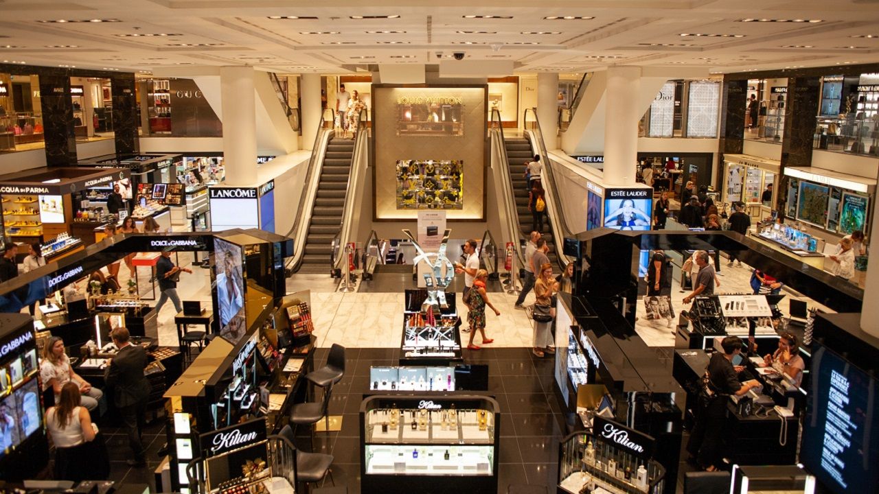 Menjelang Idul Fitri, Pusat Perbelanjaan meningkat 100% Pengunjung, Konsumen Cenderung Buru Produk NonPangan