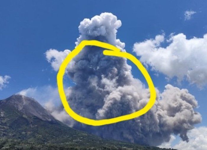 Penampakan Gunung Merapi Meletus 11 Maret 2023, Awan Panasnya Disebut Mirip Tokoh Pewayangan