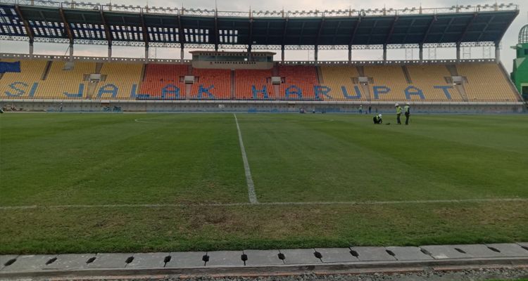 Kondisi Stadion Si Jalak Harupat di Kabupaten Bandung, Sabtu 11 Maret 2023.