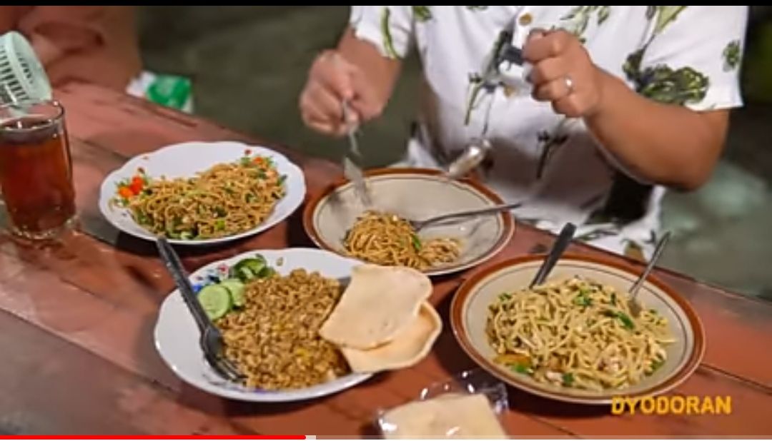 Bakmie DARMO, kuliner yang diburu di Indramayu.
