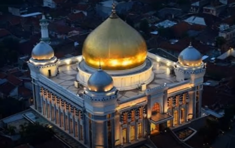 Masjid Raya Trans Studio Bandung, rekomendasi masjid estetik untuk ibadah dan ngabuburit Ramadhan 2023 di Jawa Barat
