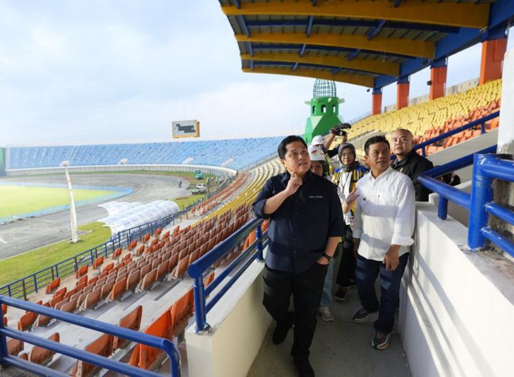 Erick Thohir inspeksi Stadion Si Jalak Harupat di Kabupaten Bandung yang rencananya menjadi salah satu venue Piala Dunia U-20 2023 FIFA.