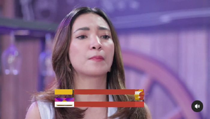 Yuna menggebrak meja dan memarahi Saka karena caper pada Ariana saat food testing  di resto Riri. 