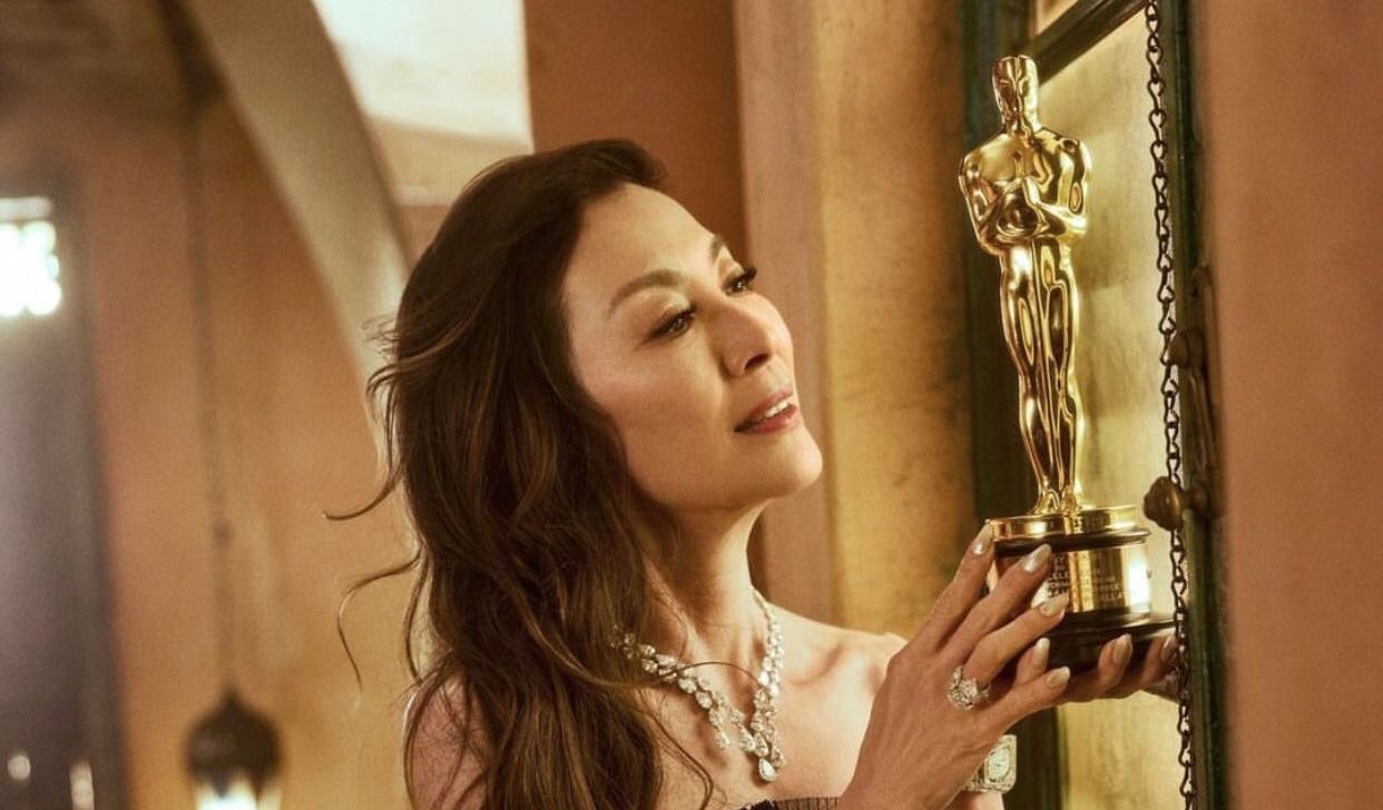 Michelle Yeoh menang sebagai aktris terbaik Piala Oscar 2023, warga Malaysia pun meminta libur cuti ke Perdana Menteri