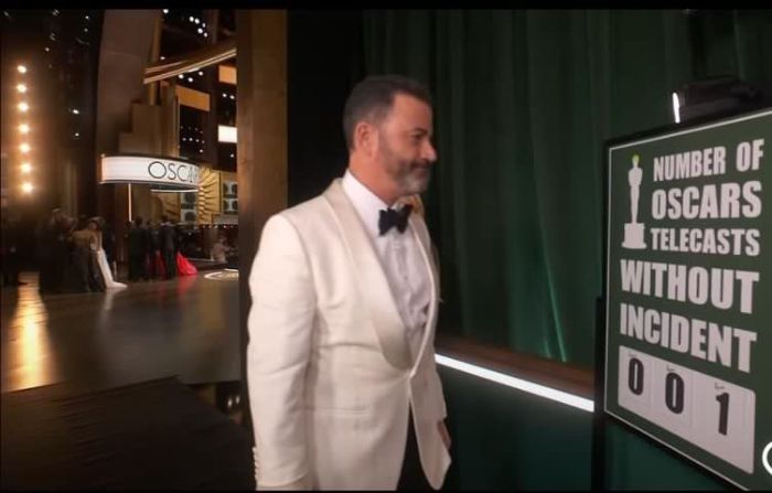 Jimmy Kimmel Sindir Keras Will Smith: Anda Melakukan Kekerasan, Anda Dapat Piala Oscar!