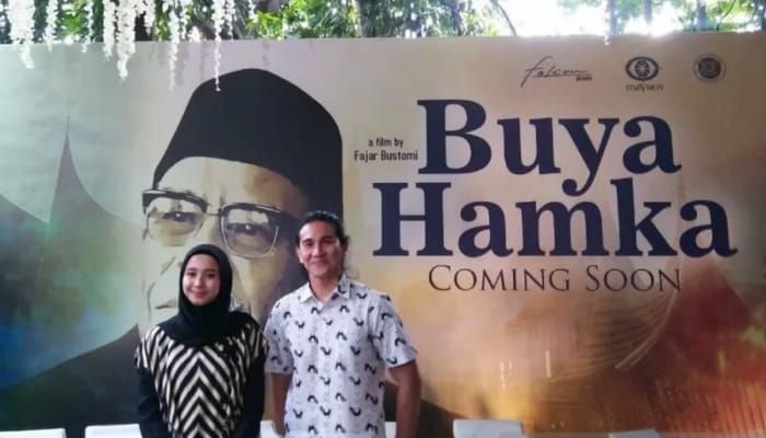 Film yang akan tayang di seluruh bioskop Indonesia pada 20 April 2023, akan diperankan oleh Vino G Bastian sebagai tokoh utama dalam film Buya Hamka. 