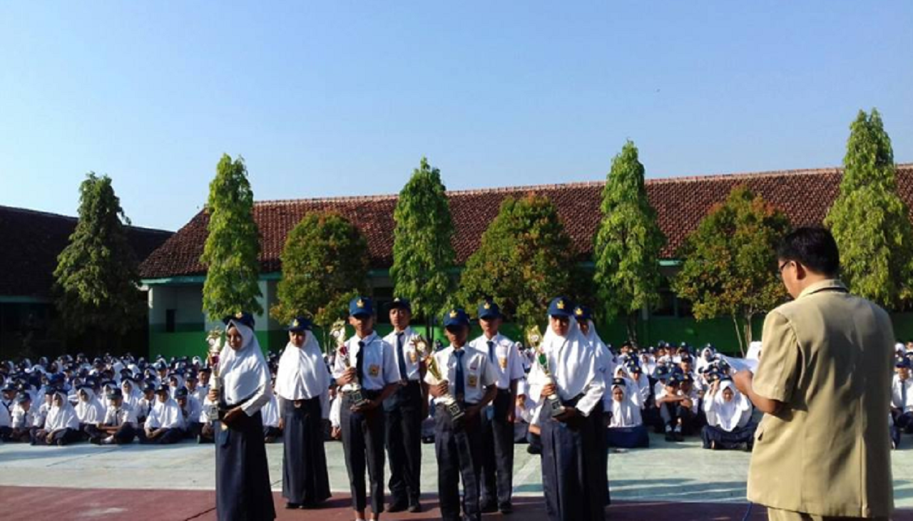 12 Rekomendasi SMP Terbaik Di Bogor, Cek Daftarnya Disini