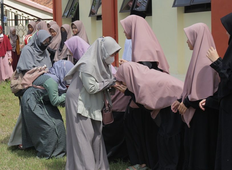 Bertemunya Wali Asuh dengan Santri Takhassus