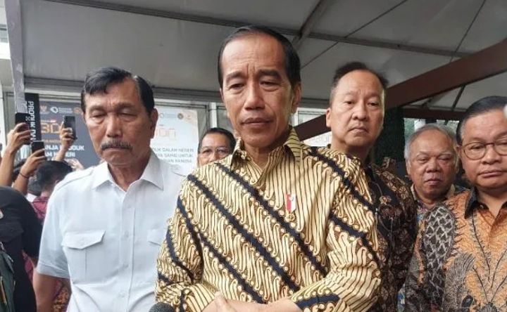 Presiden Joko Widodo meminta para pejabat dan pegawai pemerintah tidak menggelar buka puasa bersama.
