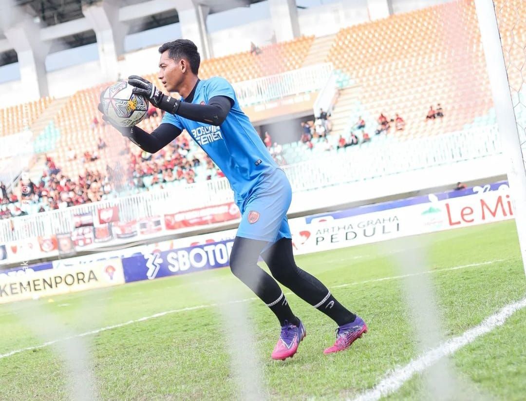Reza Arya Pratama masuk dalam daftar pemain PSM Makassar yang banyak diincar klub lain. (IG/PSM Makassar)