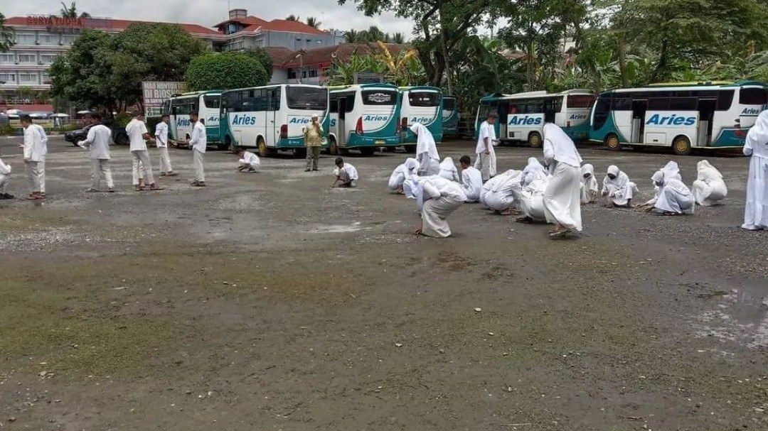 Kediri Kokoh 10 Smp Terbaik Di Kediri Jawa Timur Rilisan Kemdikbud Unggul Dan Berakreditasi A 