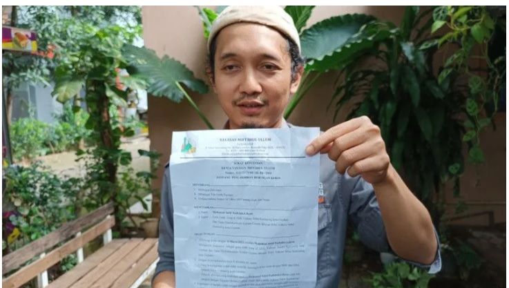 Guru yang dipecat gara-gara kritik Ridwan Kamil, Muhamad Sabil Fadilah.