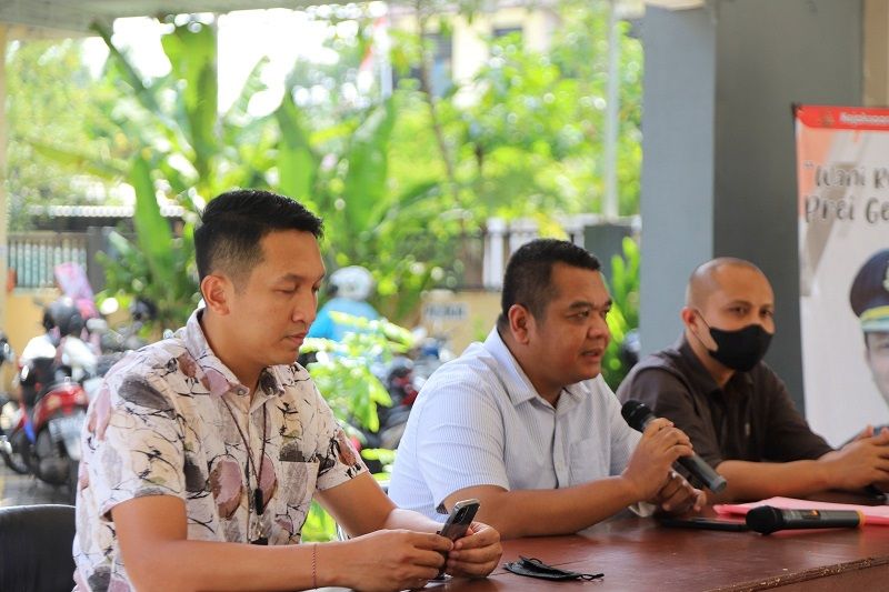 Kasi Pidum Kejari Surabaya Ali Prakoso menjelaskan mengenai Restorative Justice terhadap 9 kasus