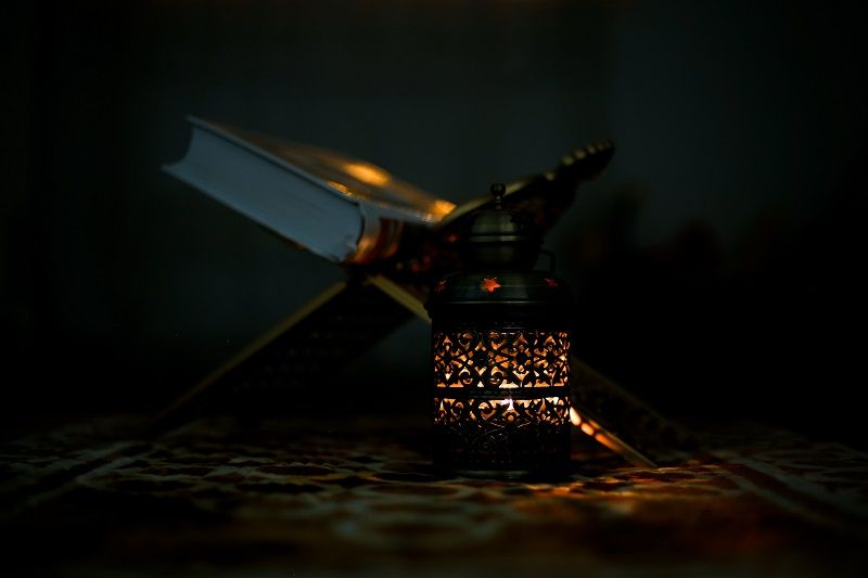  Ilustrasi, Al-Quran dan Cahaya