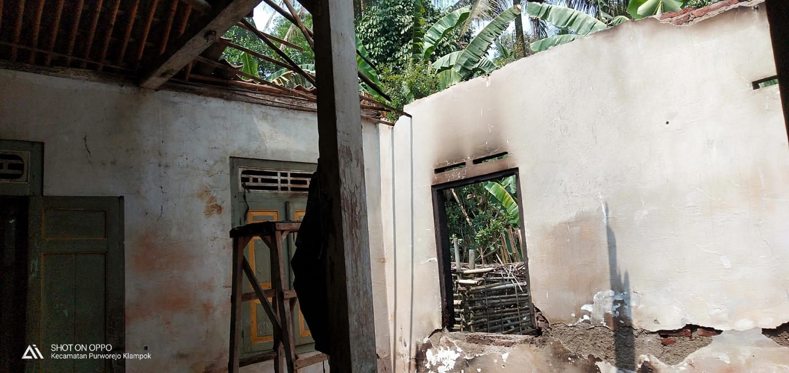Kondisi rumah Supriyadi, warga Kaliwinasuh, Purwareja Klampok yang terbakar