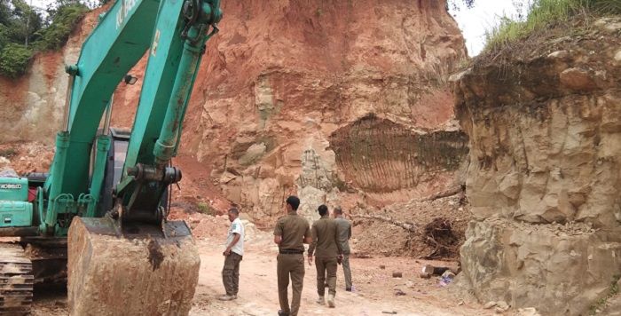 Tambang Galian C Ilegal di Kabupaten Pangandaran yang masih beroperasi didatangi petugas Satpol PP Kabupaten Pangandaran, Kamis 16 Maret 2023.*/kabar-priangan.com/Dok. Satpol PP Pangandaran