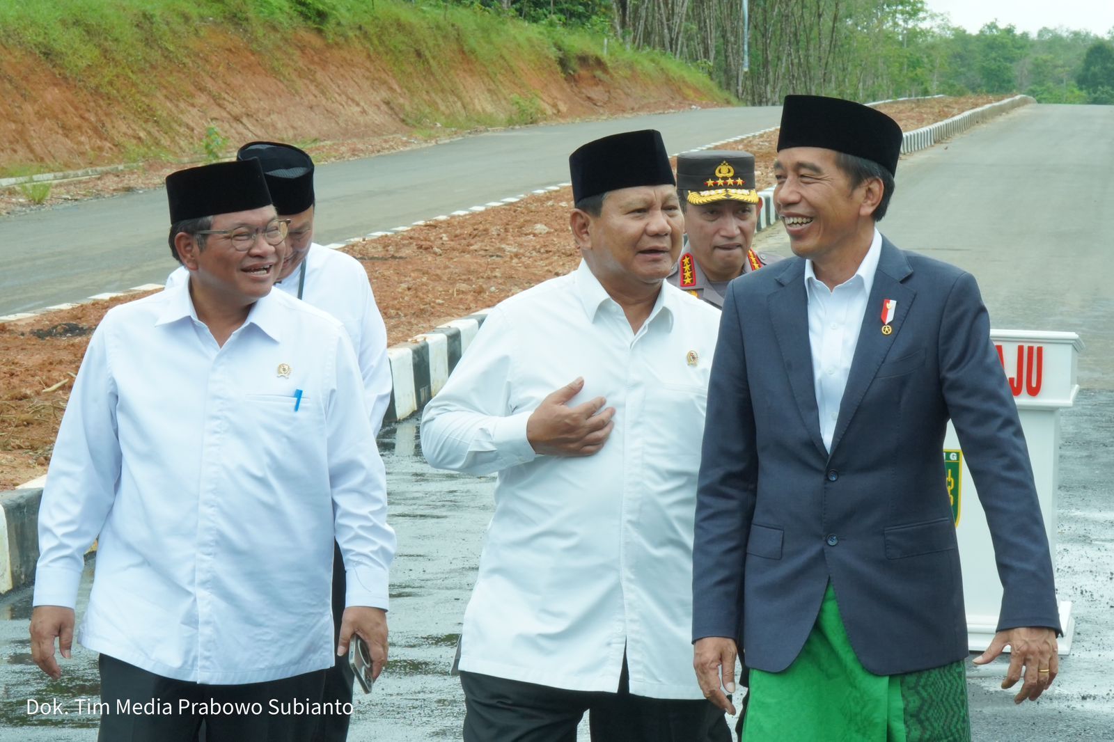 BG sebut aura Presiden Jokowi Pindah ke Prabowo, Gerindra menilai bisikan gaib yang positif