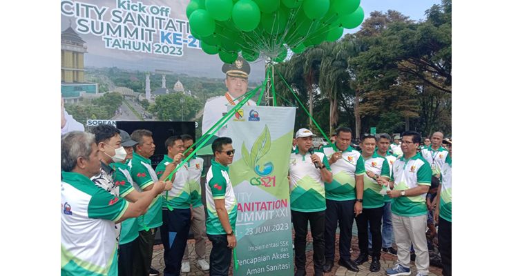 Bupati Bandung Dadang Supriatna tanam pohon di acara City Sanitation Summit XXI, Jumat 17 Maret 2023
