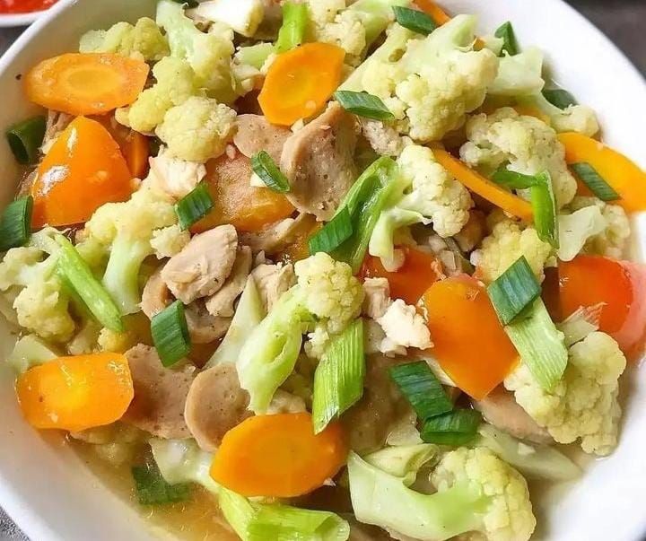 Ilustrasi Menu Masakan Praktis dan Lezat untuk Berbuka Puasa