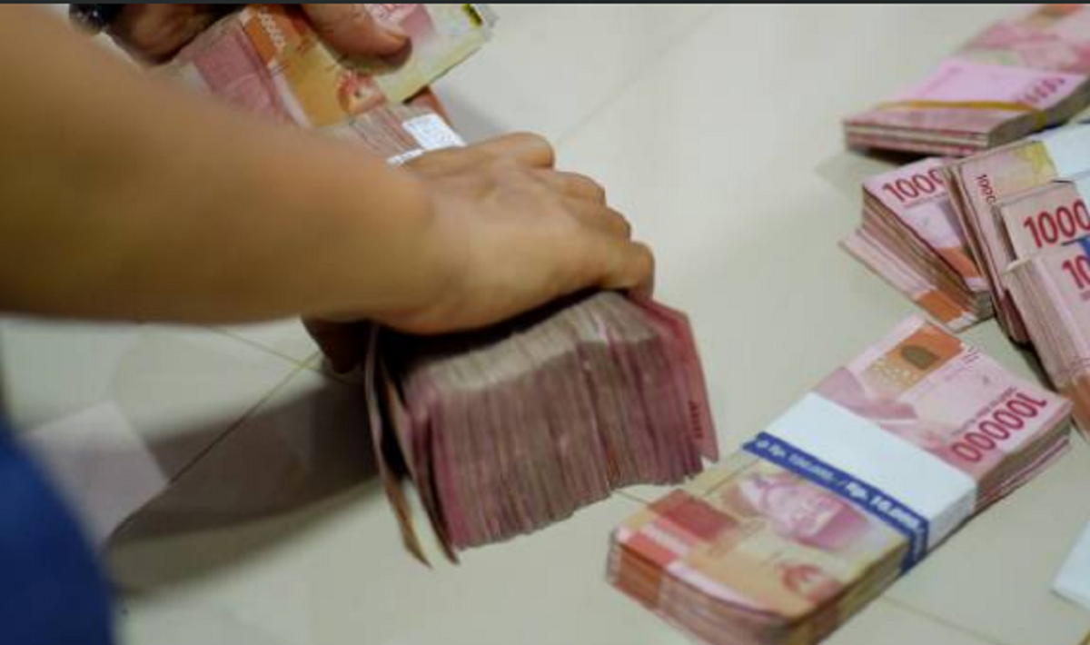 Ilustrasi Uang Rupiah. Mau Modal Usaha Tanpa Jaminan? Coba Ajukan KUR BRI 2023, Plafon Rp 10 Juta Bunga Rendah/Tangkapan Layar/pixabay.com @mirkostoedter