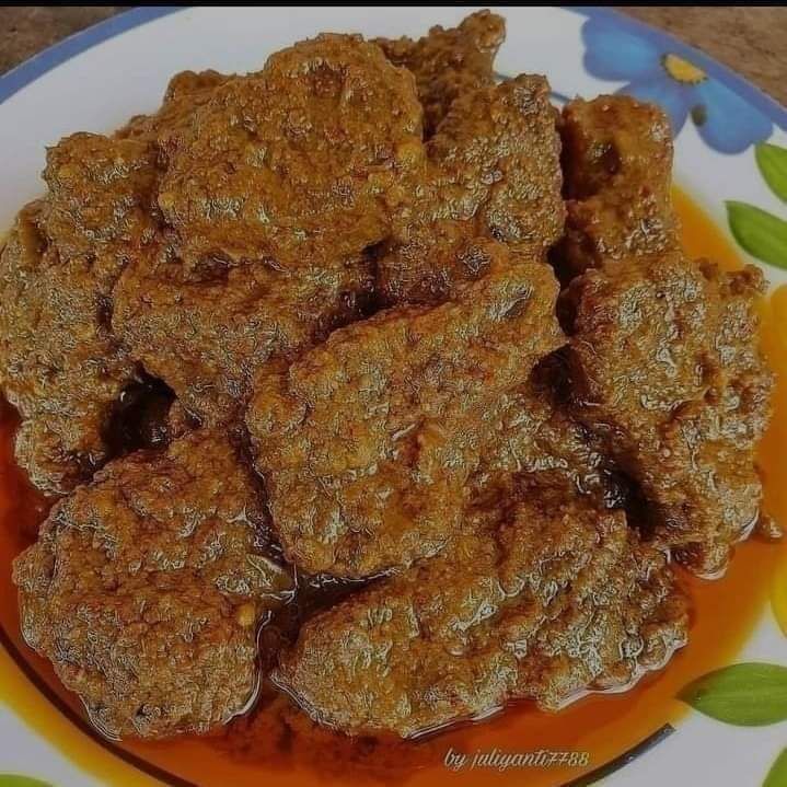 Resep rendang daging yang cocok disajikan kepada keluarga tercinta