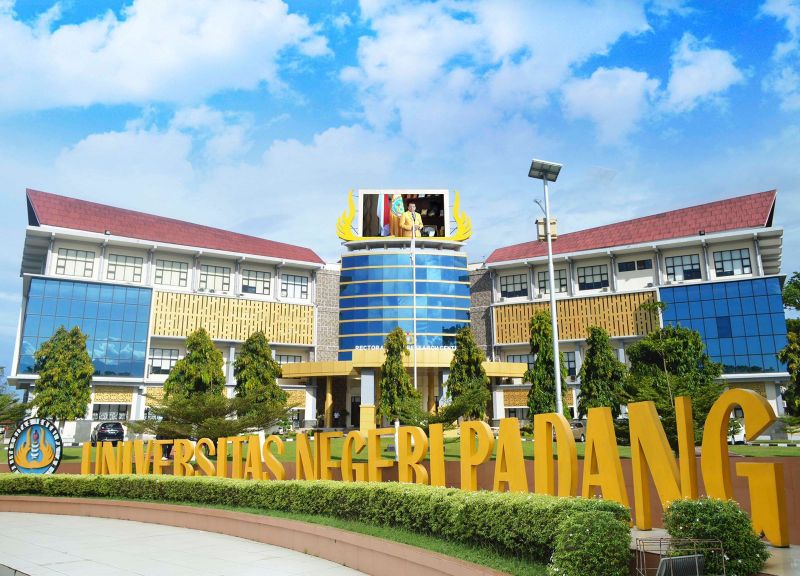 Gedung Universitas Negeri Padang / Dok UNP