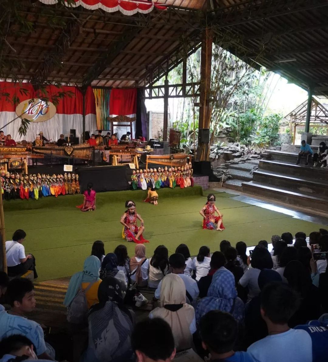 Saung Angklung Udjo, Tempat Wisata Edukasi Berbasis Seni dan Budaya Sunda di Bandung