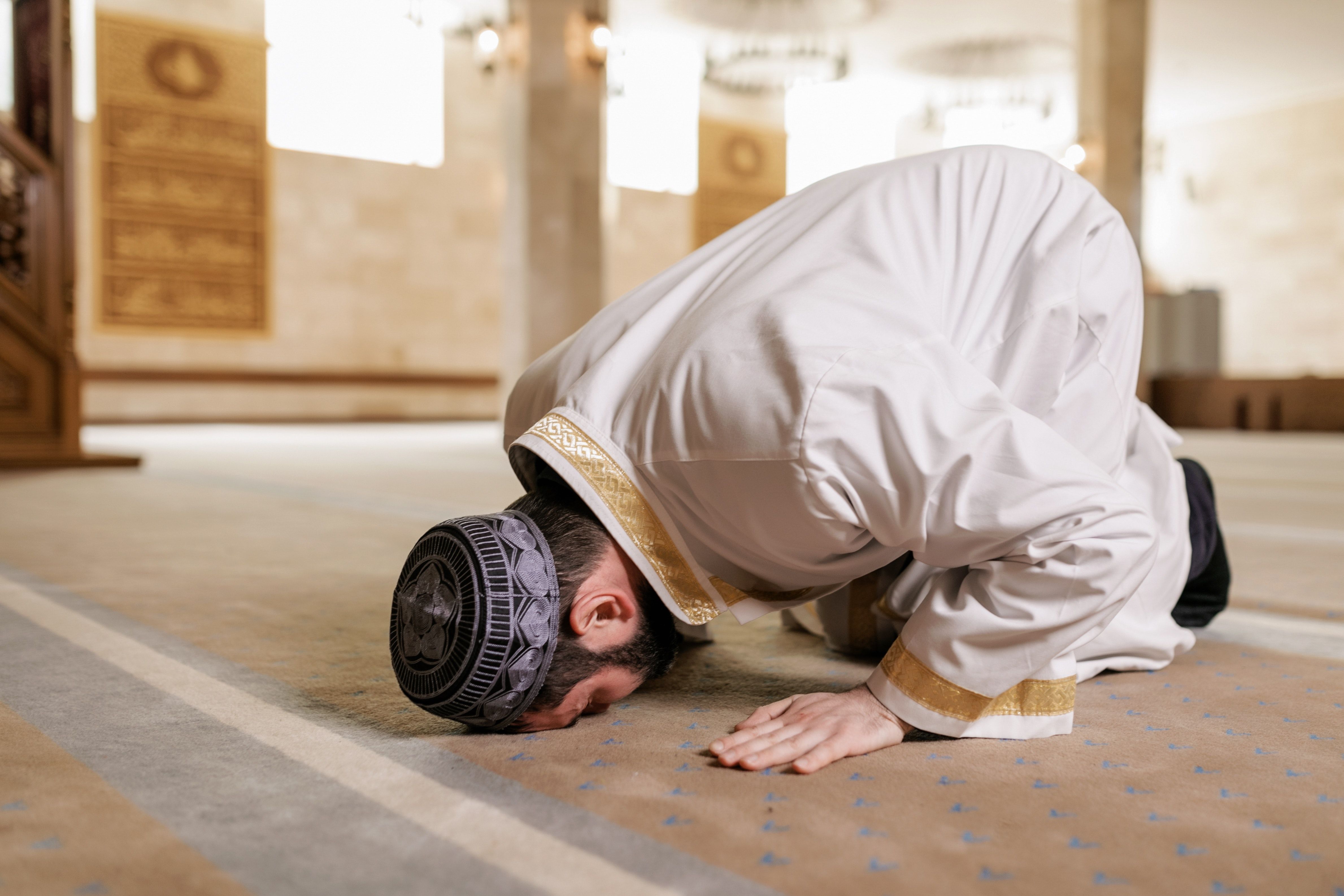 ilustrasi, niat dan tata cara sholat Tarawih saat Ramadhan sendirian secara lengkap