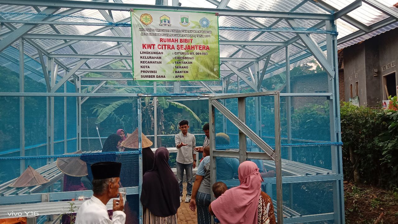 Kegiatan Bina Desa sektor pertanian yang dilakukan OMG Banten di Kota Serang, Sabtu 18 Maret 2023.