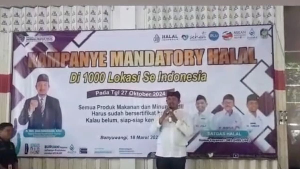 Dr Amak Burhanudin membuka acara Sertifikasi Halal Untuk Pelaku Usaha di Banyuwangi
